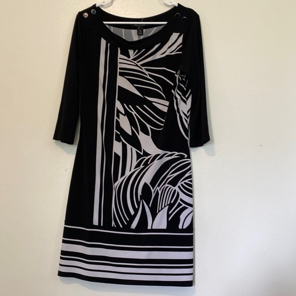White House Black Market 3/4 Sleeve Stunning Dress Medium